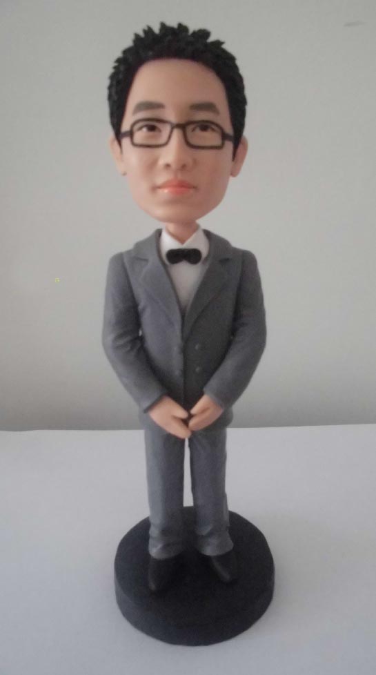 One of the reasons why bobbleheads are popular is because of the fact that one can actually get a custom made bobblehead