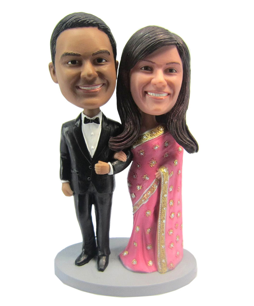 Arm in Arm Wedding Couple bobblehead Doll W007