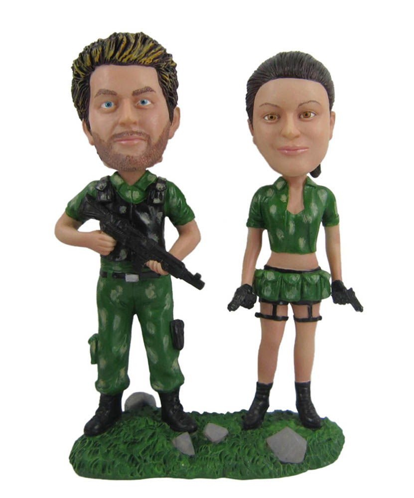 Couple Man and Woman In Green Army Suit Bobbleheads
