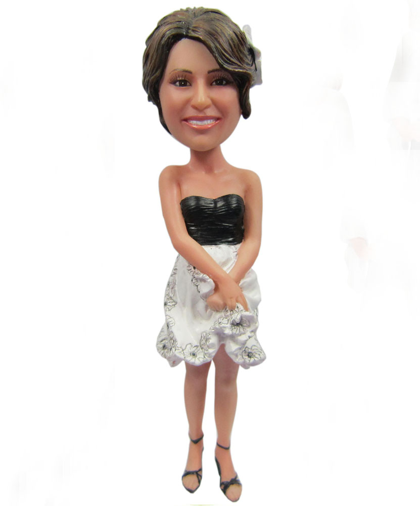 Collectible bobbleheads of wedding dress G088
