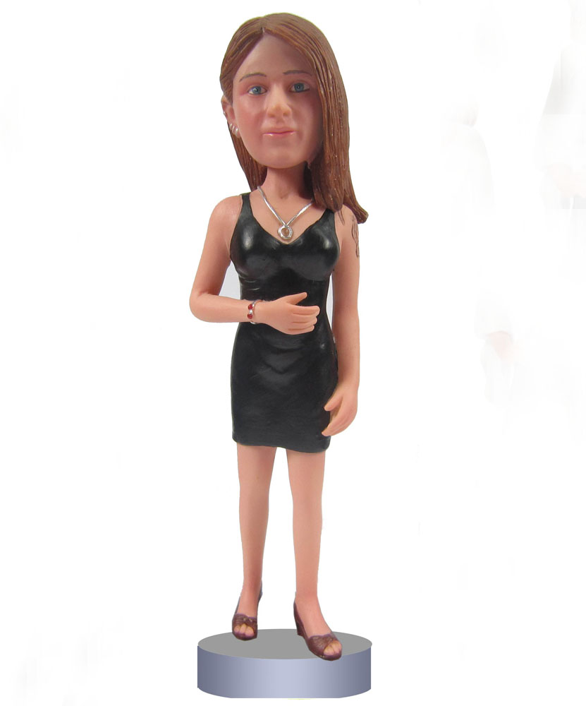 Pop bobblehead of lady with long hair and black dress G106