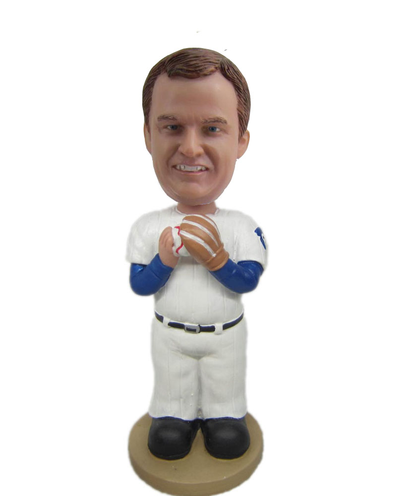 Man With Baseball Glove bobblehead Doll S422