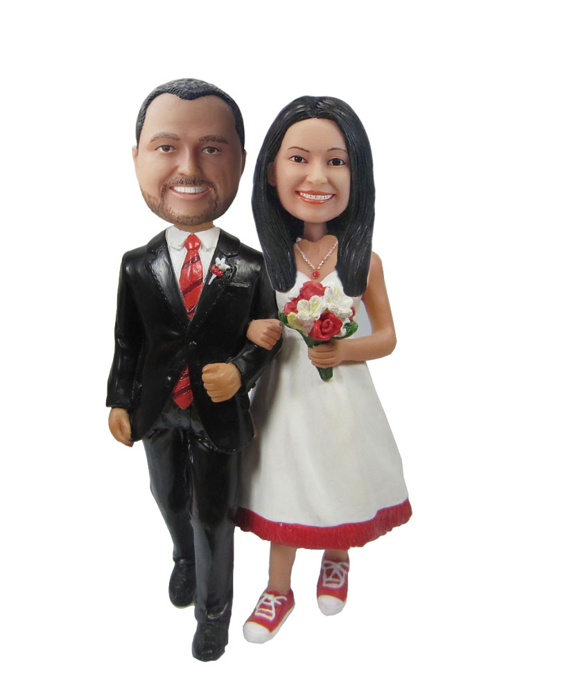 Custom Wedding with flower in hand Bobblehead