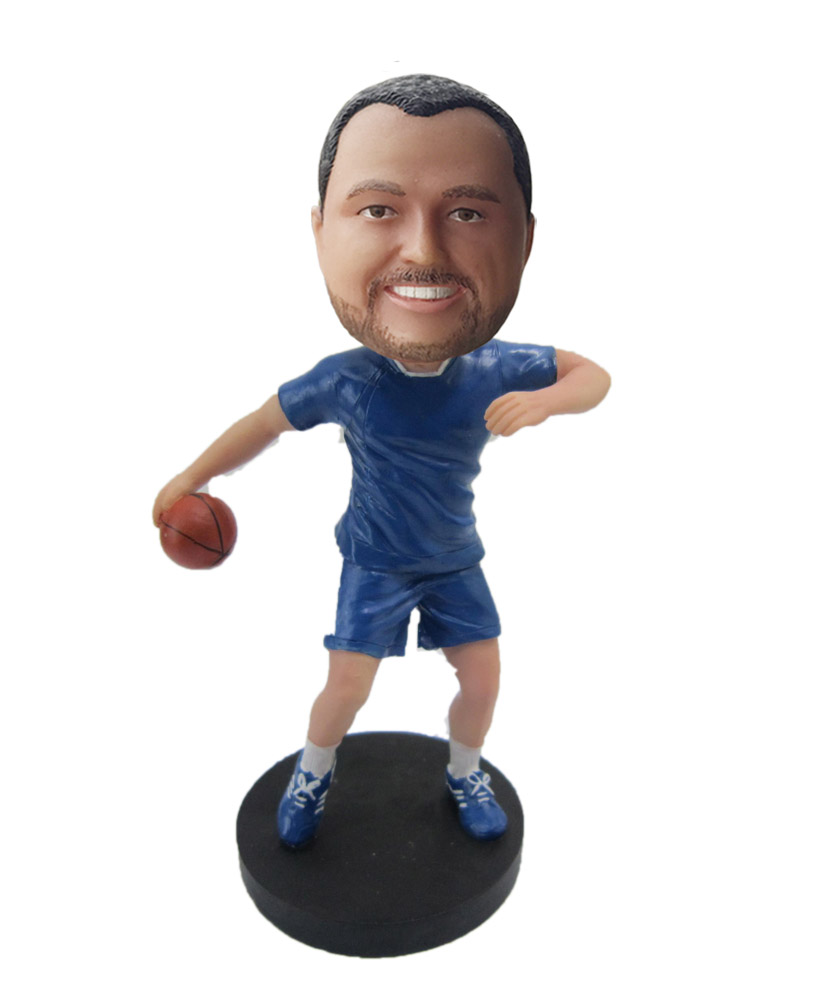 Male Basketball Player About To Shoot bobblehead DollS440