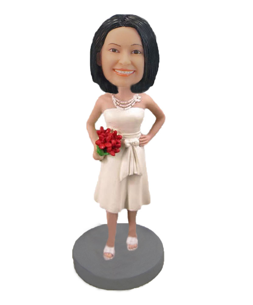 Bridesmaid wearing a pearl necklace bobblehead F144