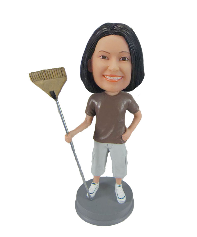 bobbleheads personalized Housewife Holding a broom F1038
